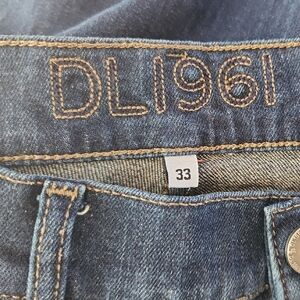 Mason Slouchy Slim DL1961 Women's Blue Jeans. Size 33. Great Condition